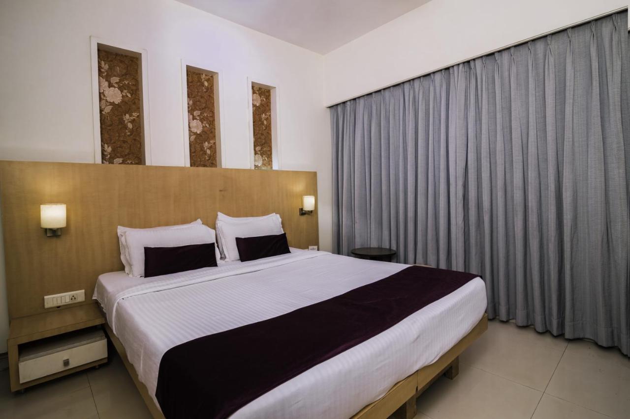 Hotel Monarch Guestline In Midc Rabale, Navi Mumbai Extérieur photo