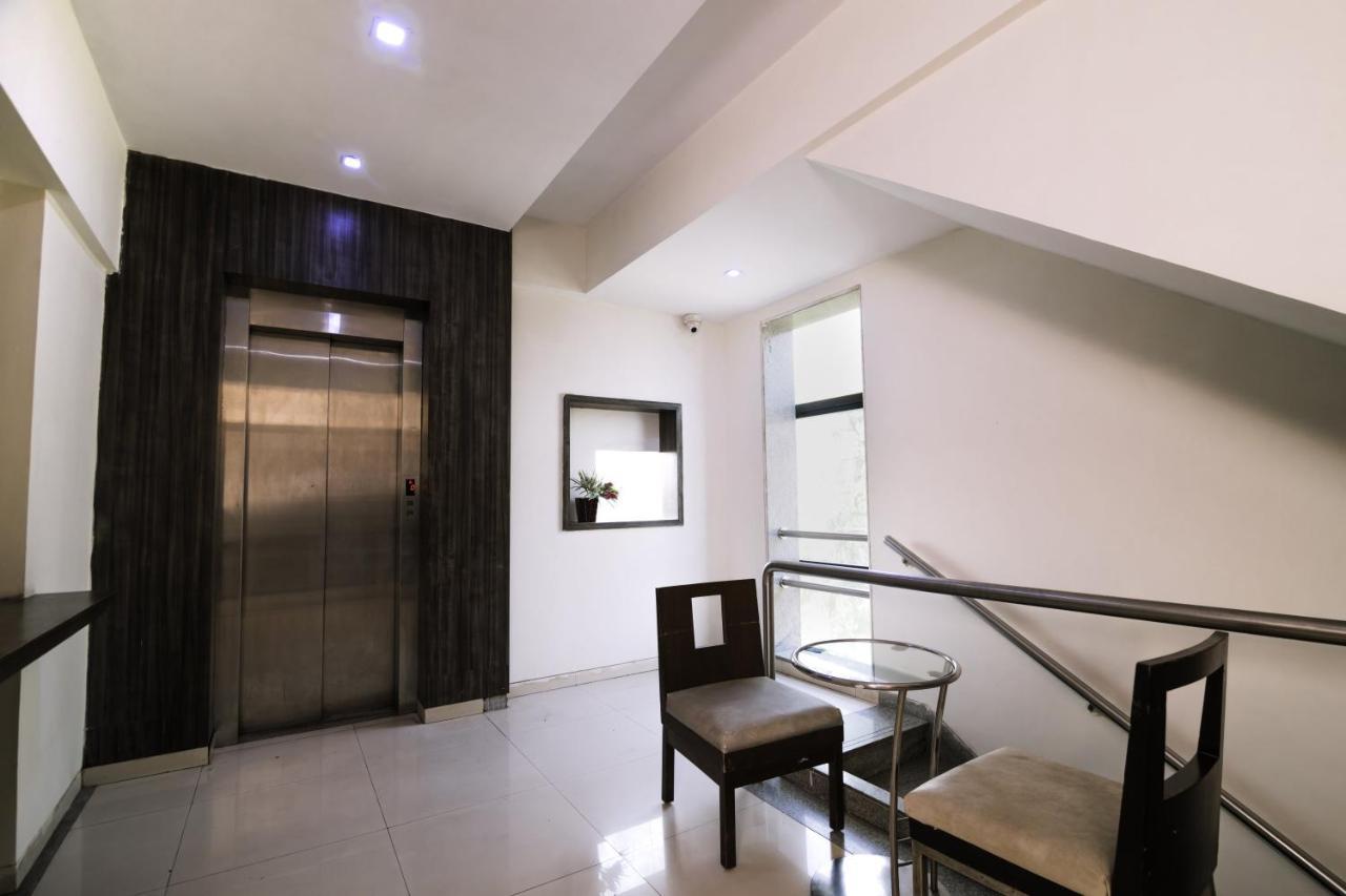Hotel Monarch Guestline In Midc Rabale, Navi Mumbai Extérieur photo