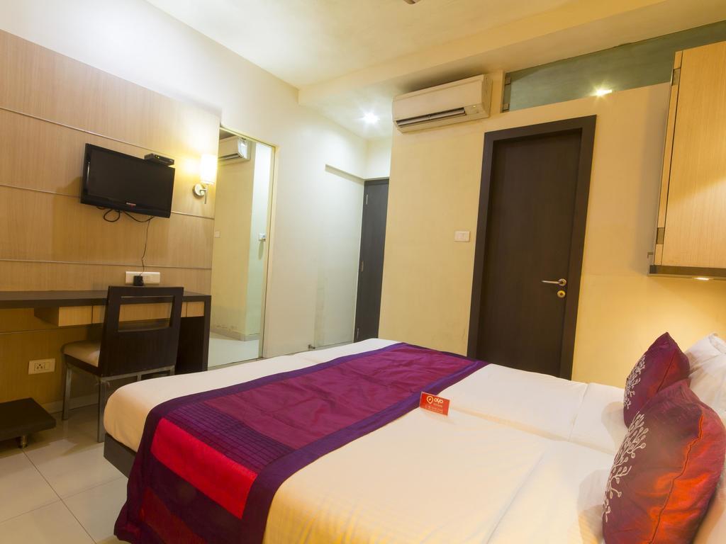 Hotel Monarch Guestline In Midc Rabale, Navi Mumbai Extérieur photo