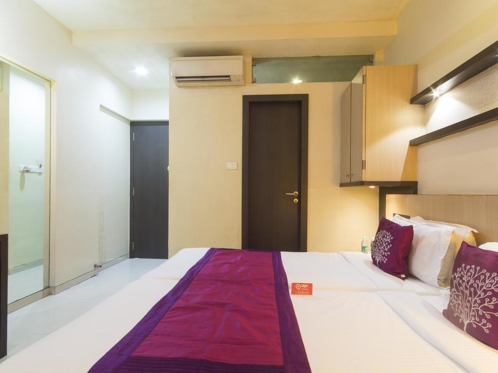 Hotel Monarch Guestline In Midc Rabale, Navi Mumbai Extérieur photo