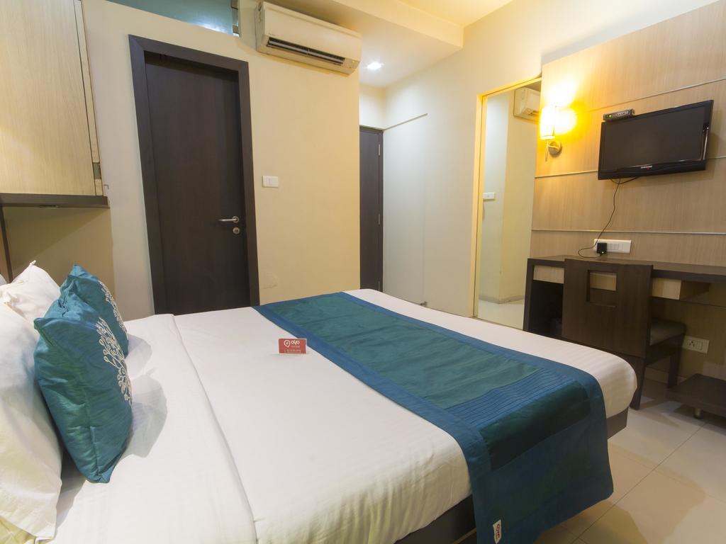 Hotel Monarch Guestline In Midc Rabale, Navi Mumbai Extérieur photo