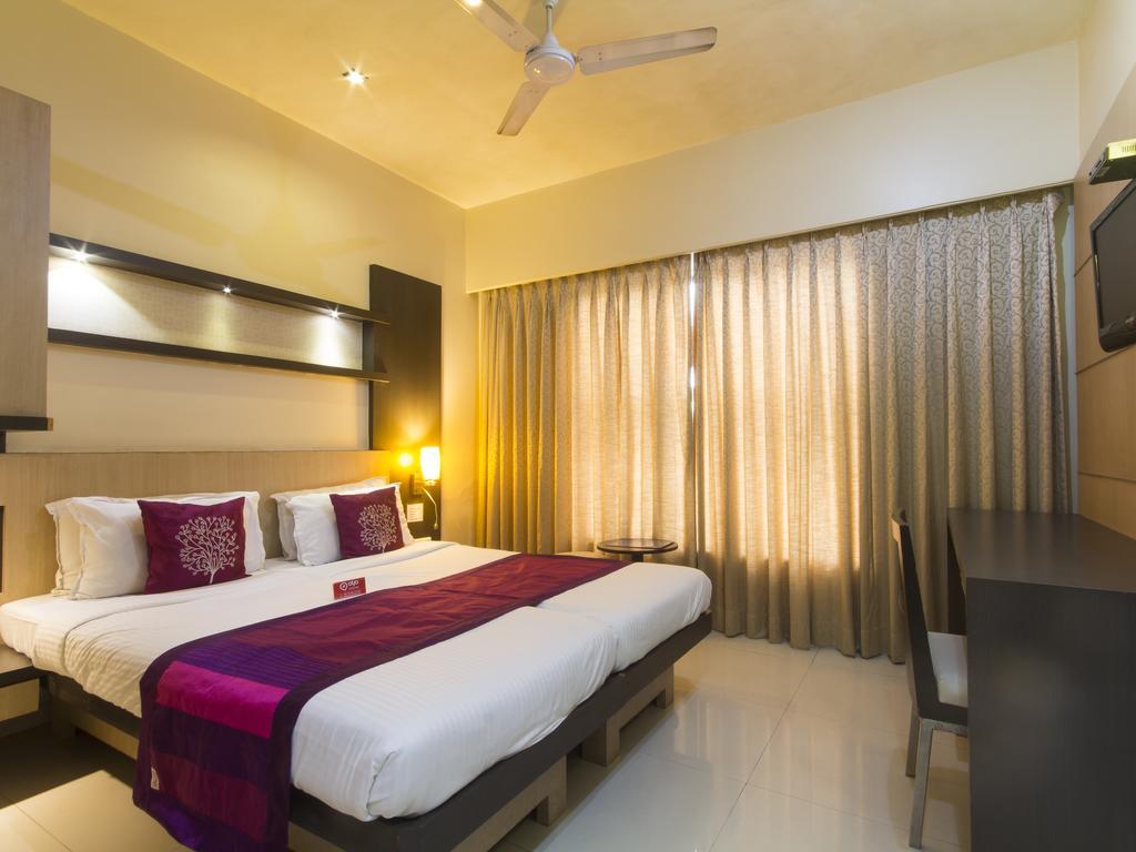 Hotel Monarch Guestline In Midc Rabale, Navi Mumbai Extérieur photo